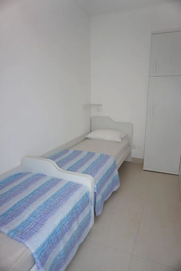 Modern Apartment With Private Garden Porto Santa Margherita di Caorle