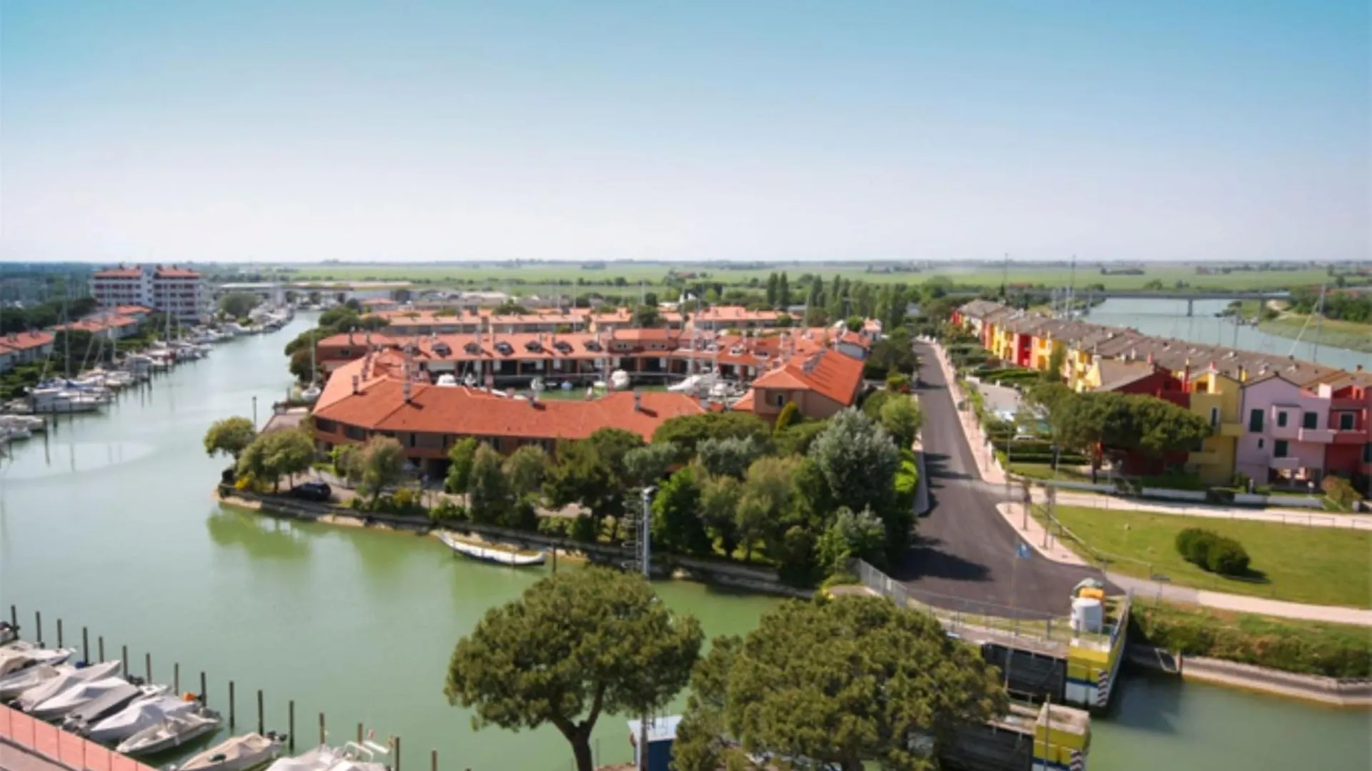 Modern Apartment With Private Garden Porto Santa Margherita di Caorle Italy